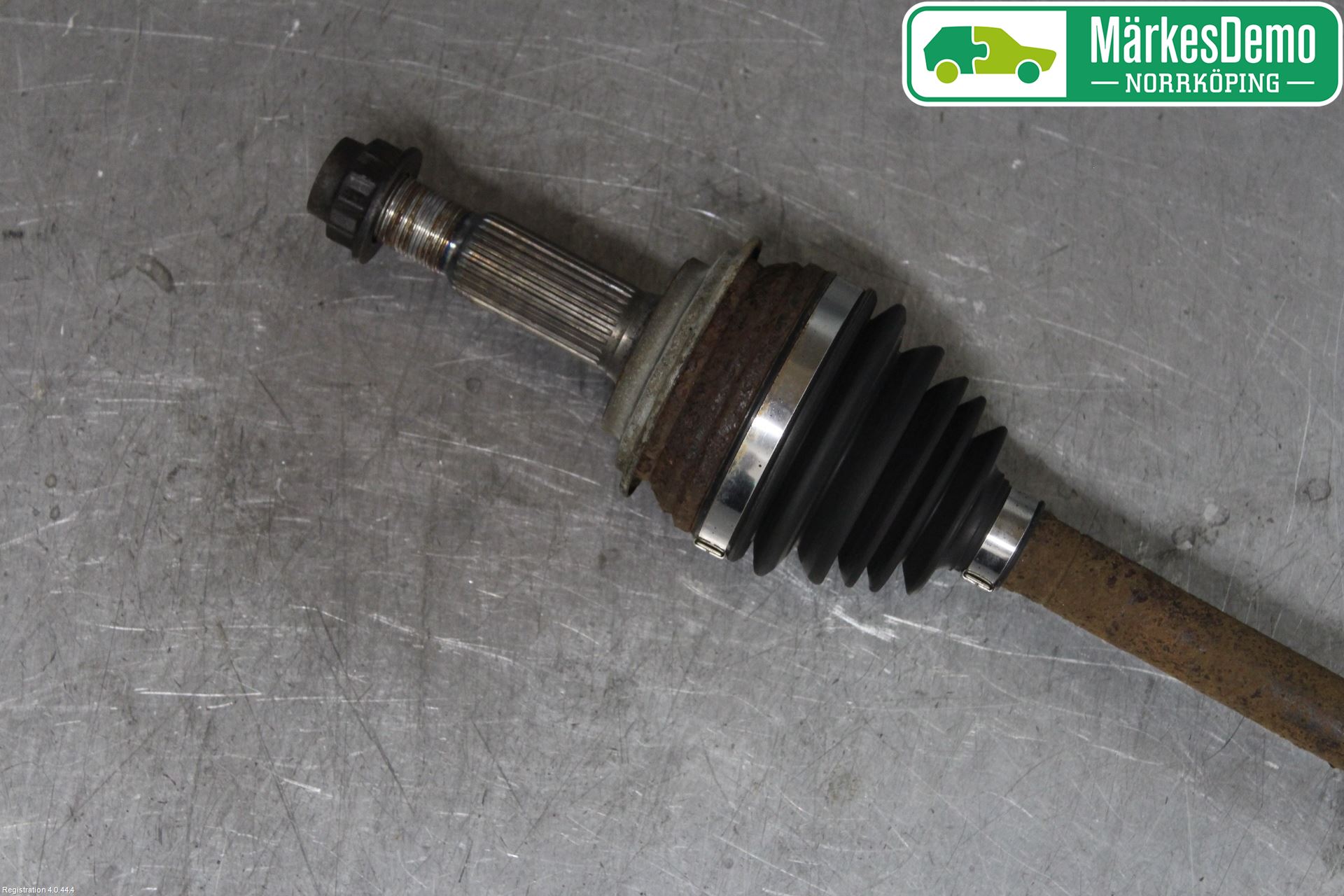Toyota VERSO-S 11-16 Drivaxel Fram Höger