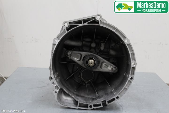 BMW 1 F20/F21 11-19 Växellåda Man 6 Vxl