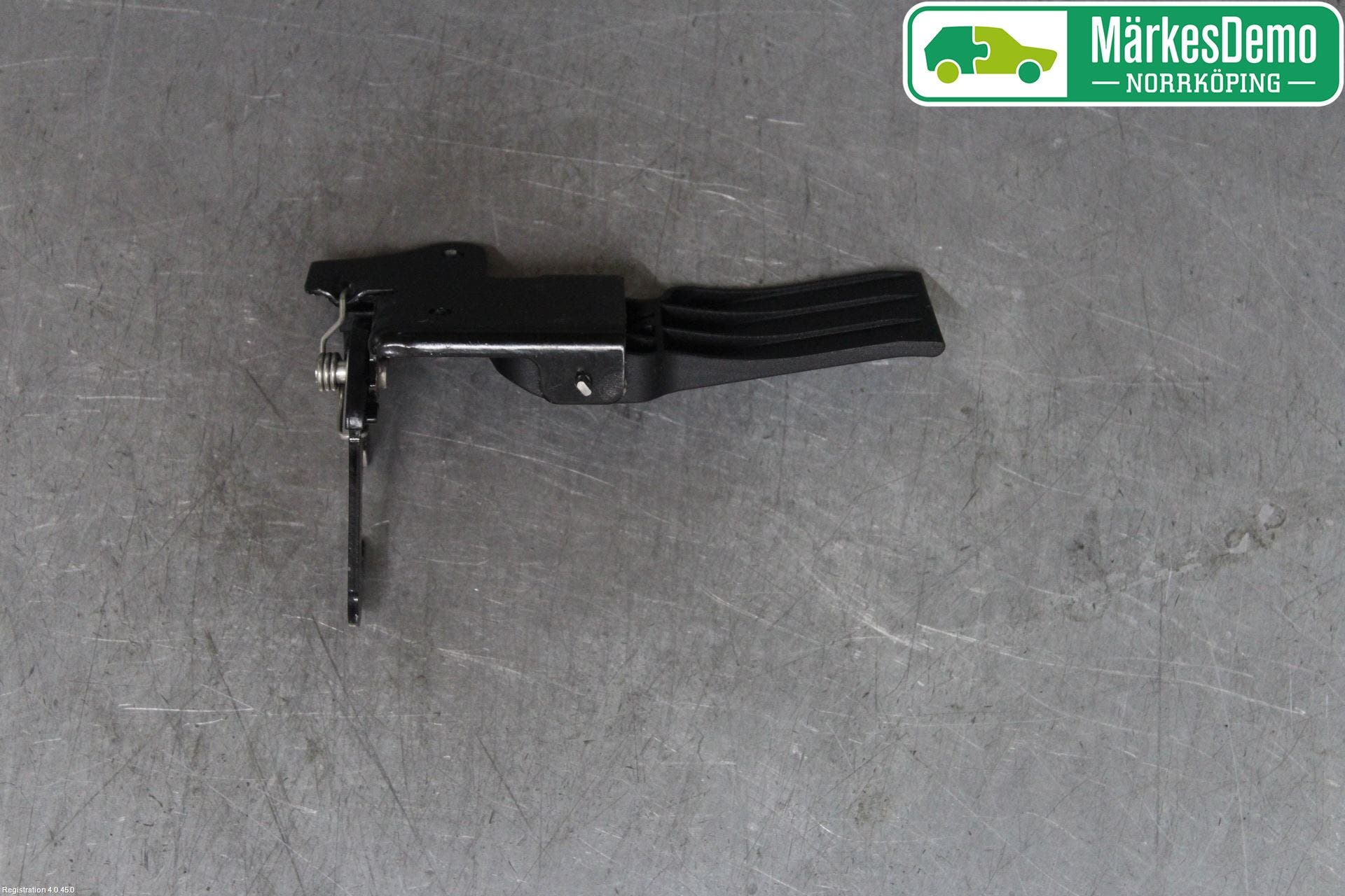 Audi Q3 8U 12-18 Huv Spärr