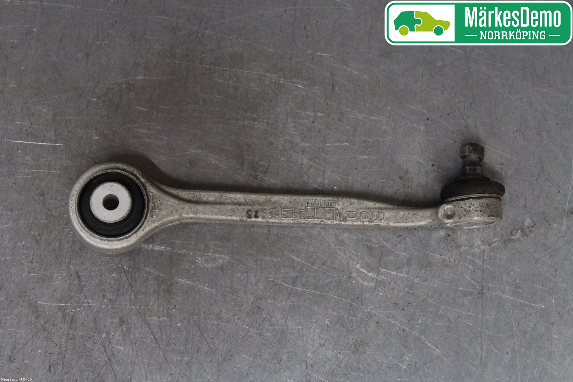 Audi A4/S4 B9 16-19 Bärarm Fram Övre Hö