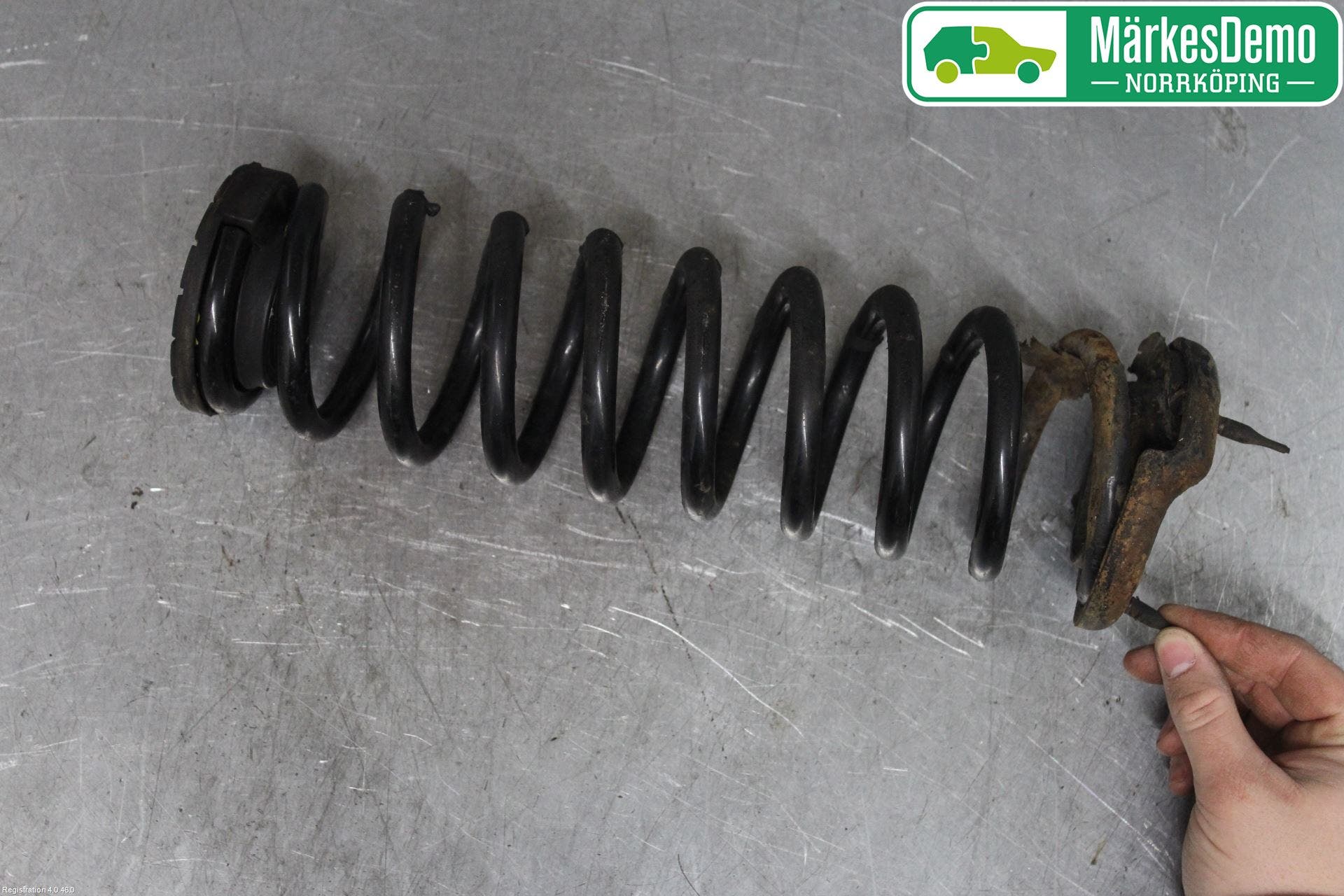 Kia SPORTAGE (SL) 11-15 Fjäder Bak