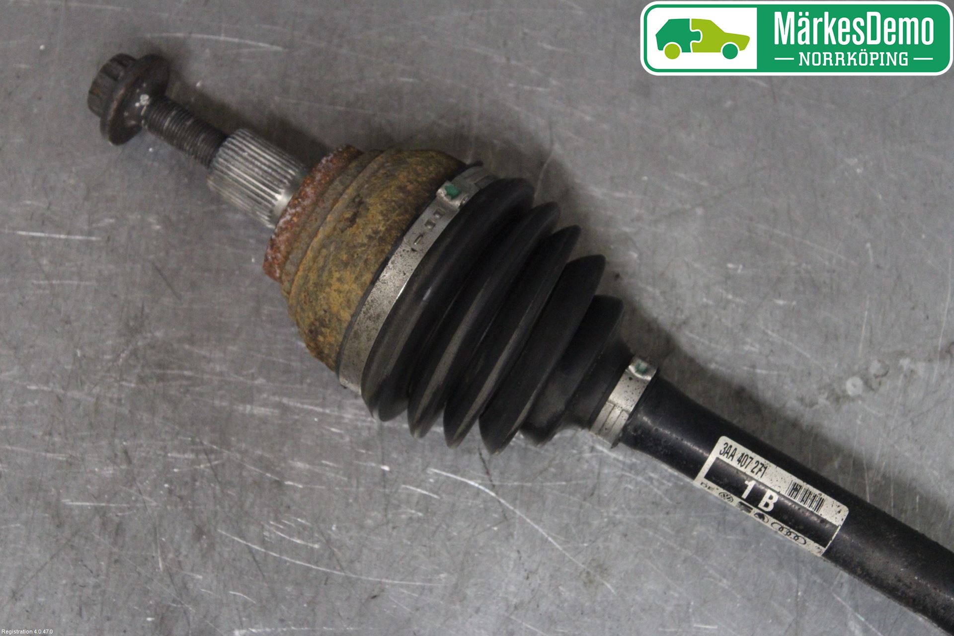 Volkswagen VW CADDY 11-15 Drivaxel Fram Vänster
