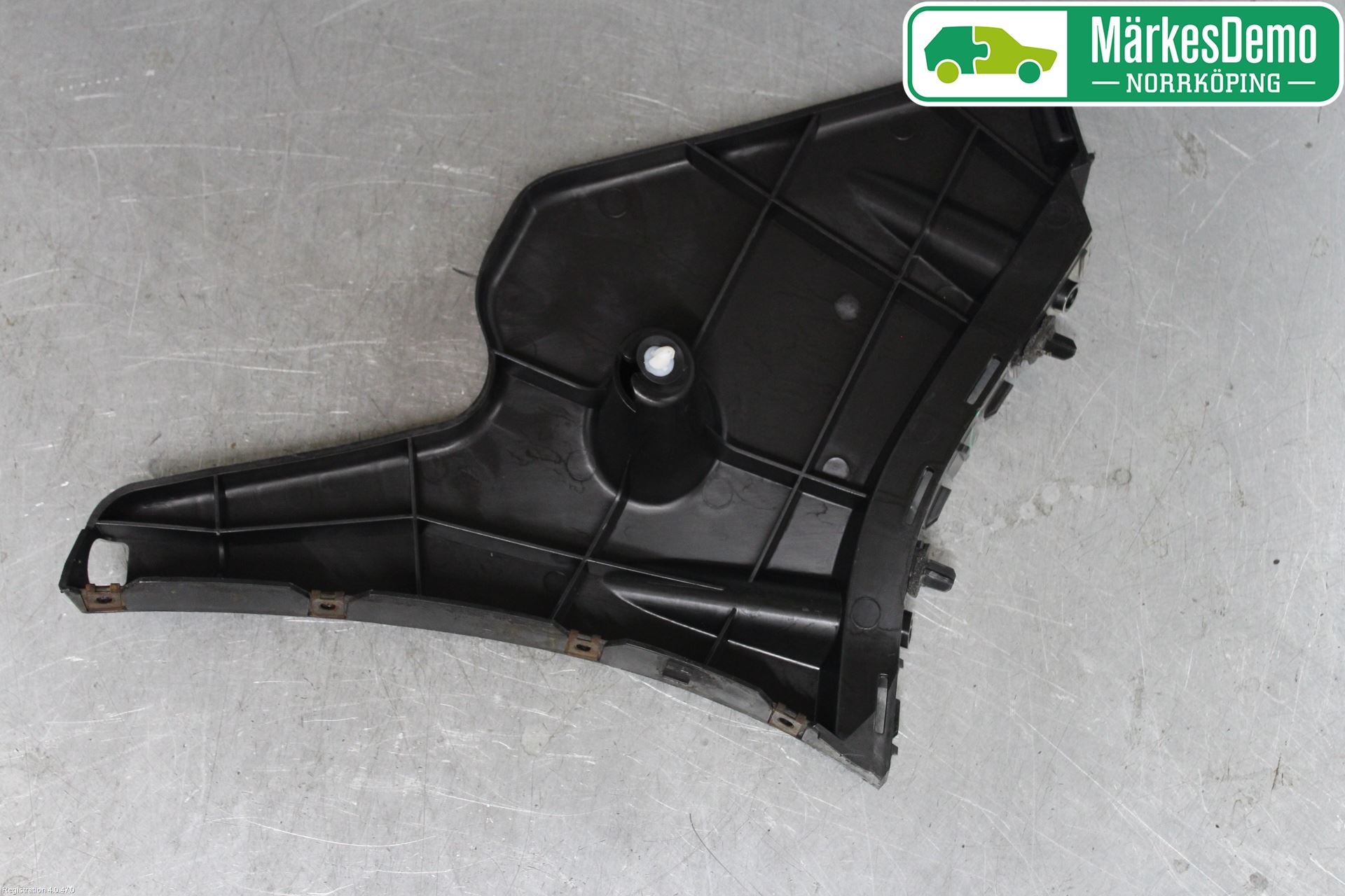 Volvo S60 11-13 Stötfångarfäste Bak Vä