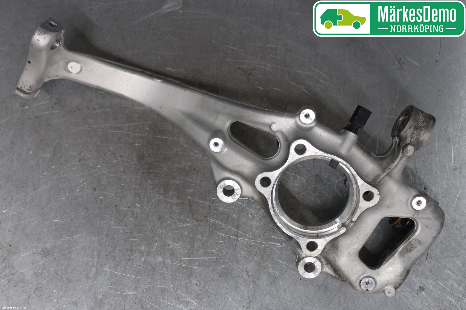 Audi A4/S4 B9 16-19 Styrspindel Lagerhus Hö