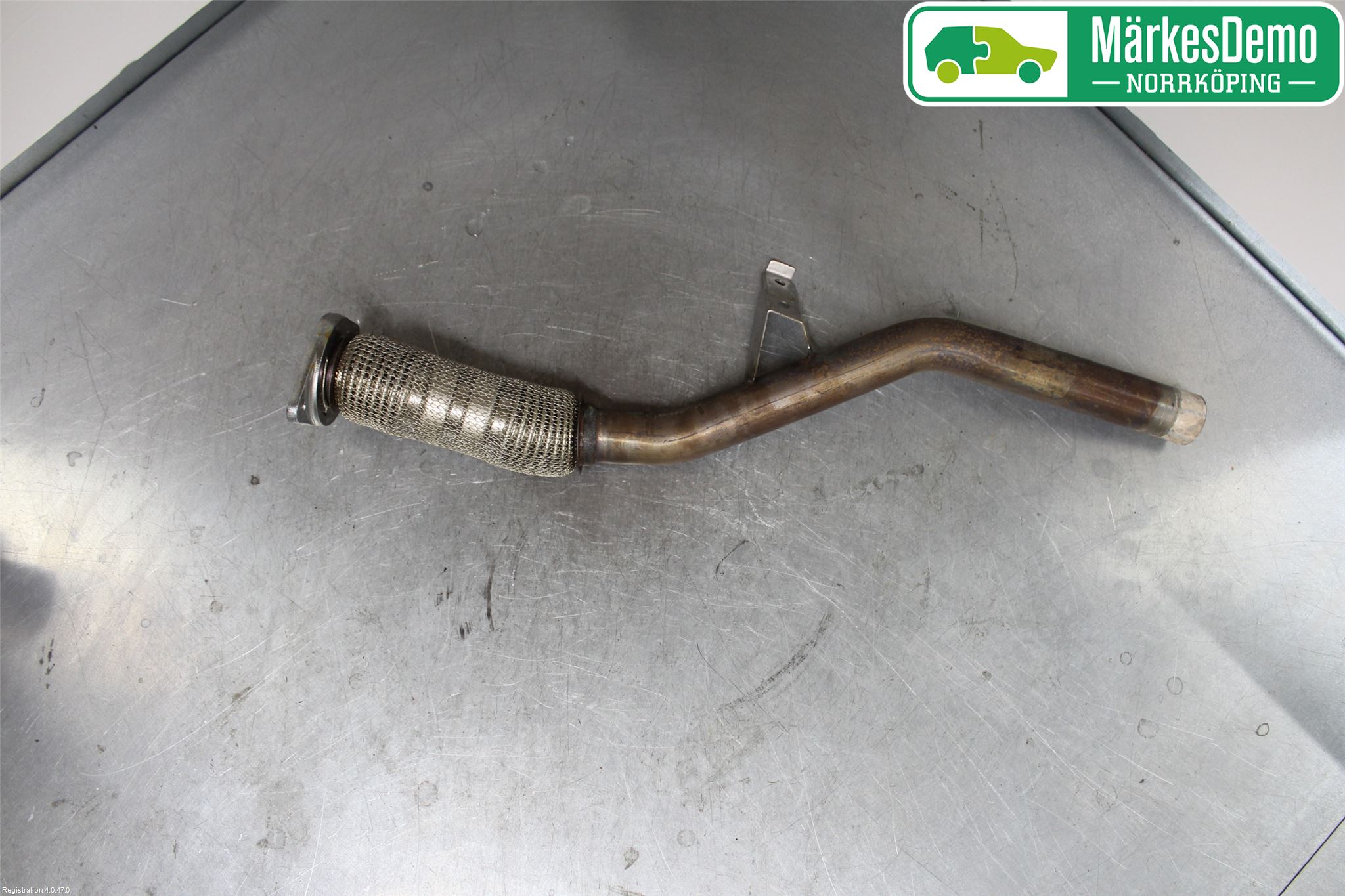 Renault CAPTUR 13-19 Avgas Främre Rör