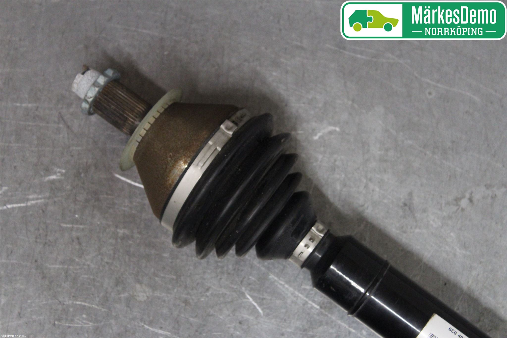 Audi A1/S1 11-18 Drivaxel Fram Höger