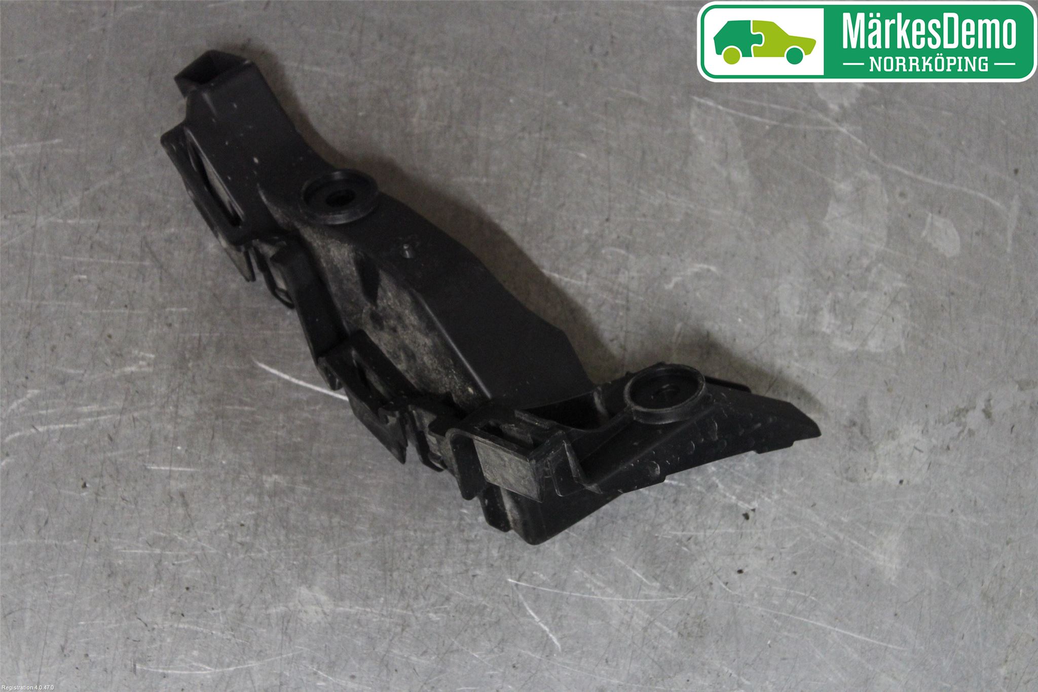 Seat ARONA Stötfångarfäste Bak Vä