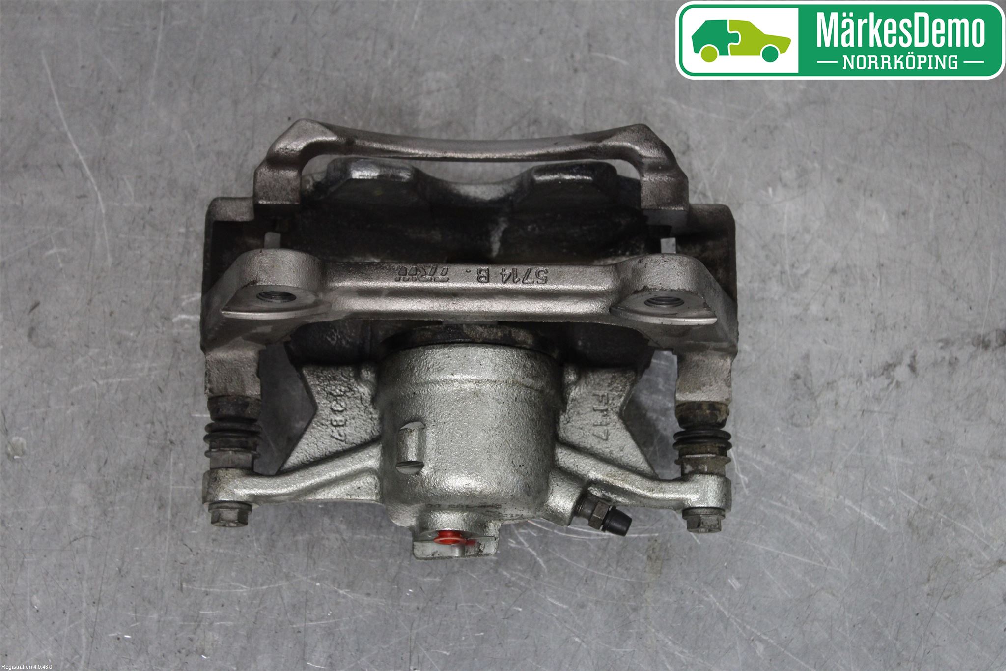 Volkswagen VW PASSAT 15-19 Bromsok Fram Vänster
