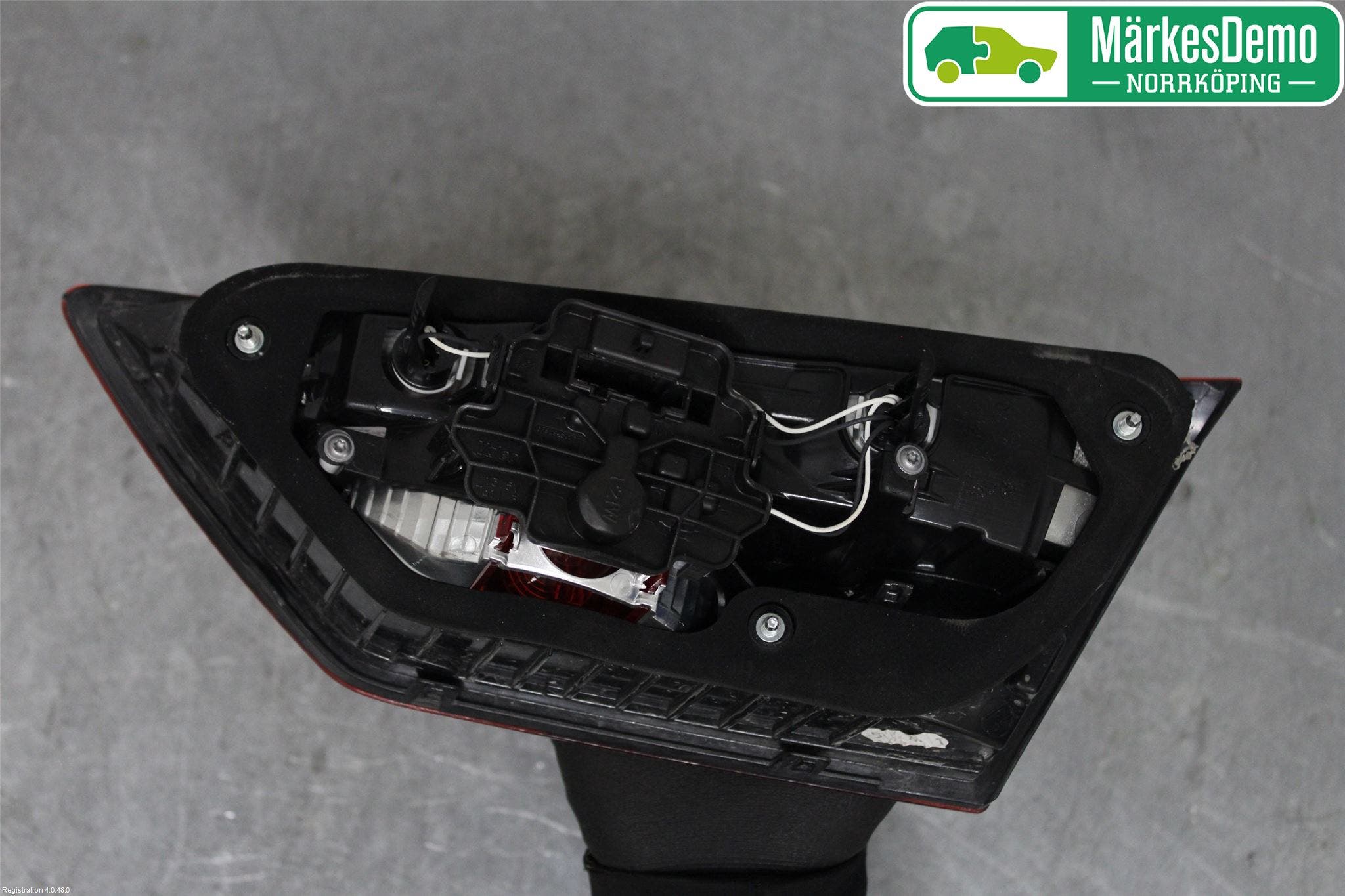 Seat LEON 13-20 Bakljus Lucka Vä