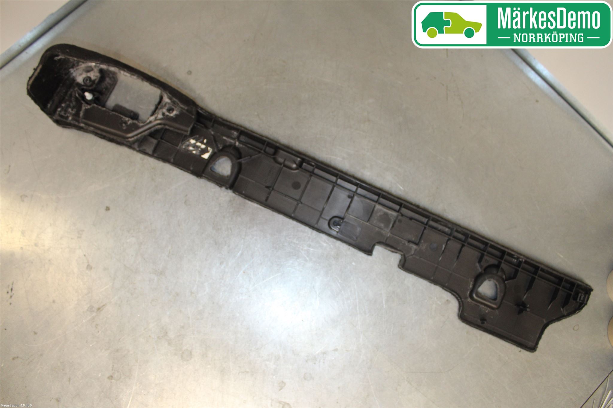 Landrover LAND ROVER DISCOVERY 4 10-16 Inrbagagerumklädsel-Golv