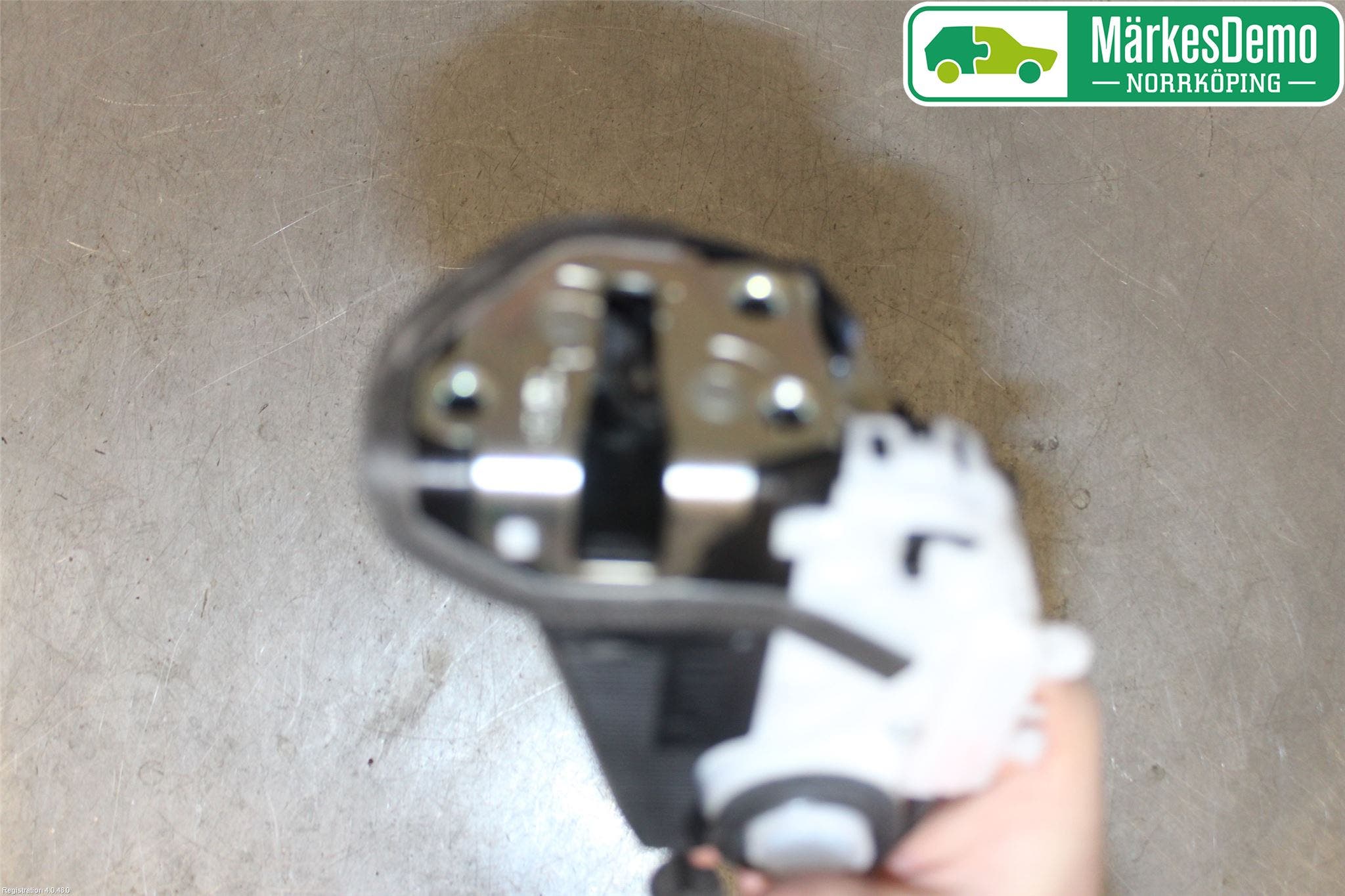 Subaru OUTBACK 15-20 Låskista-Dörrlås