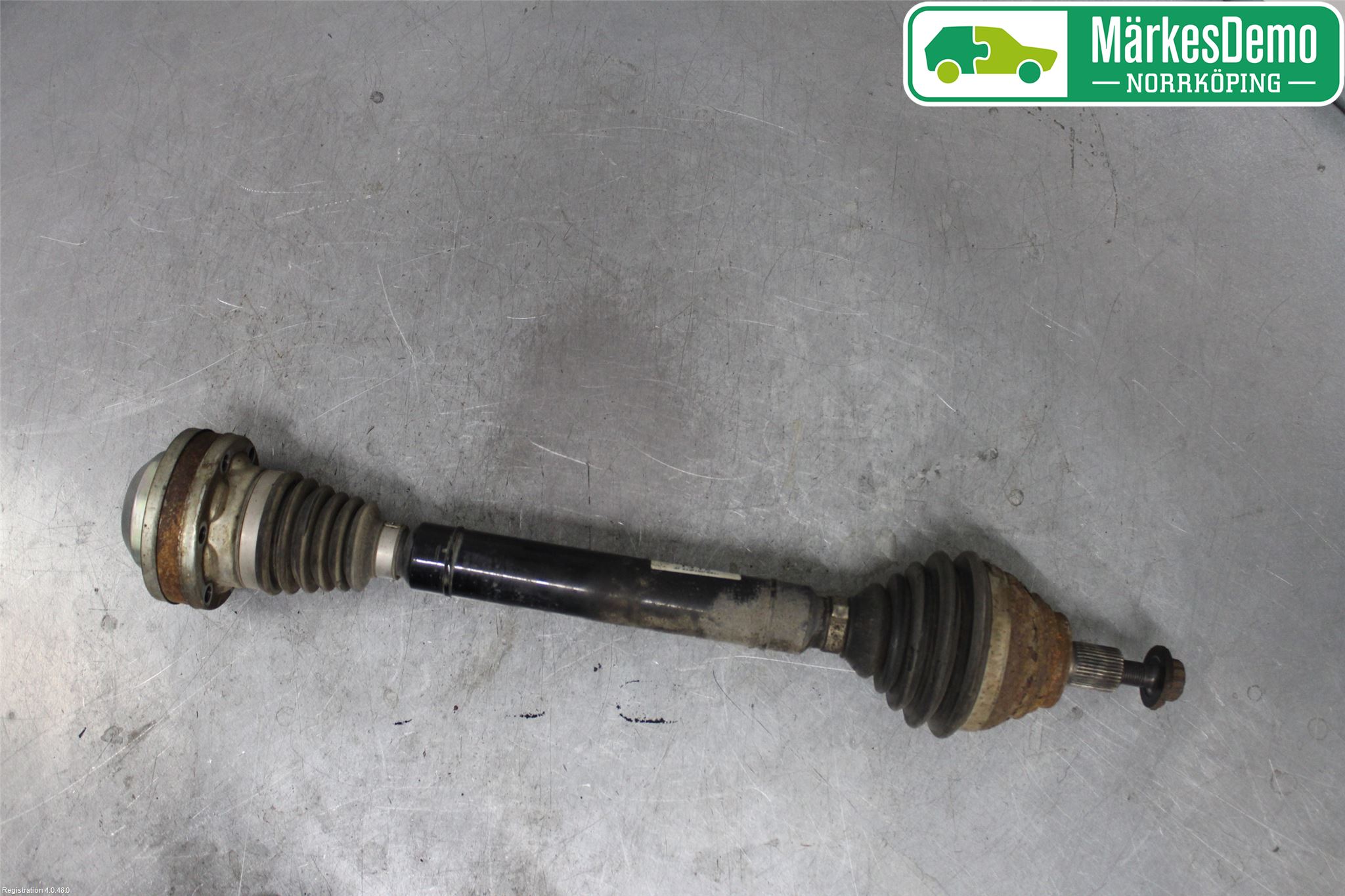 Skoda YETI Drivaxel Fram Höger