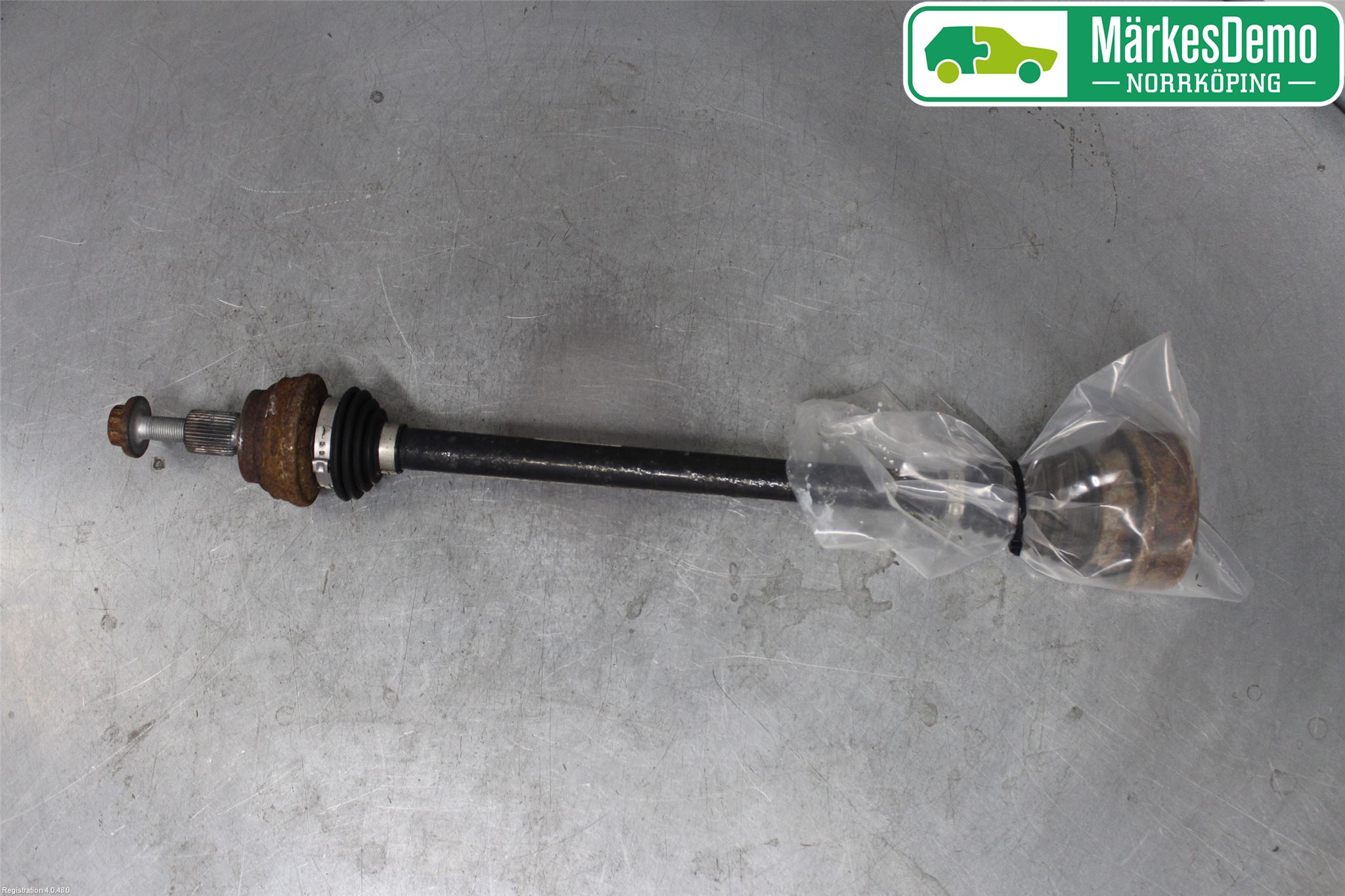 Skoda YETI Drivaxel Bak Vänster