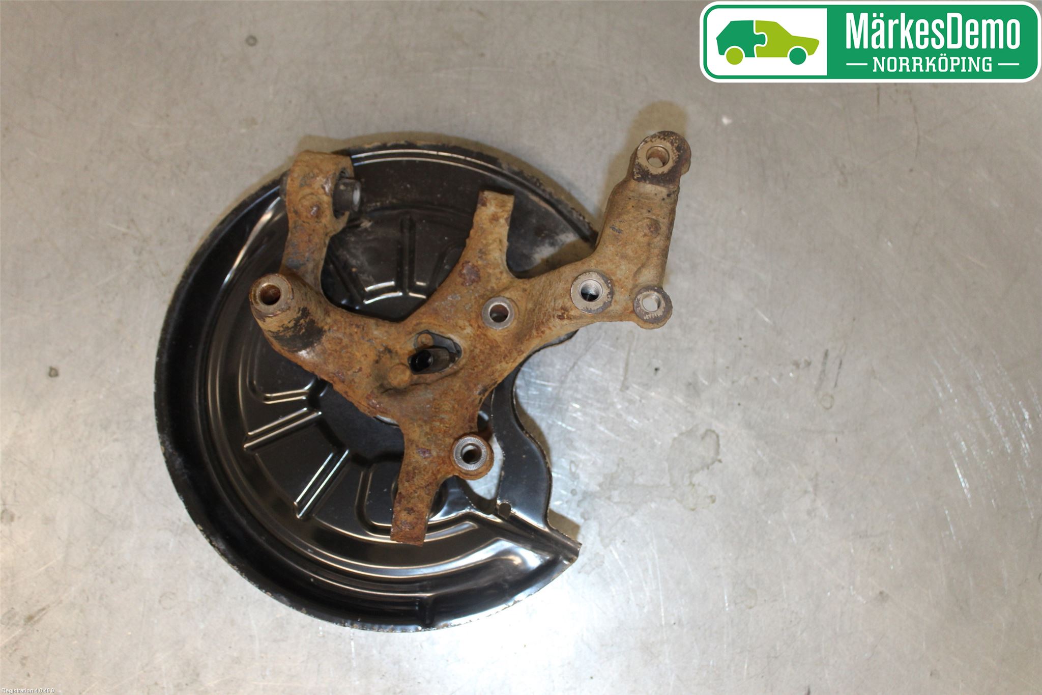 Volkswagen VW GOLF VI 09-13 Hjullagerhus-Spindel Hö B