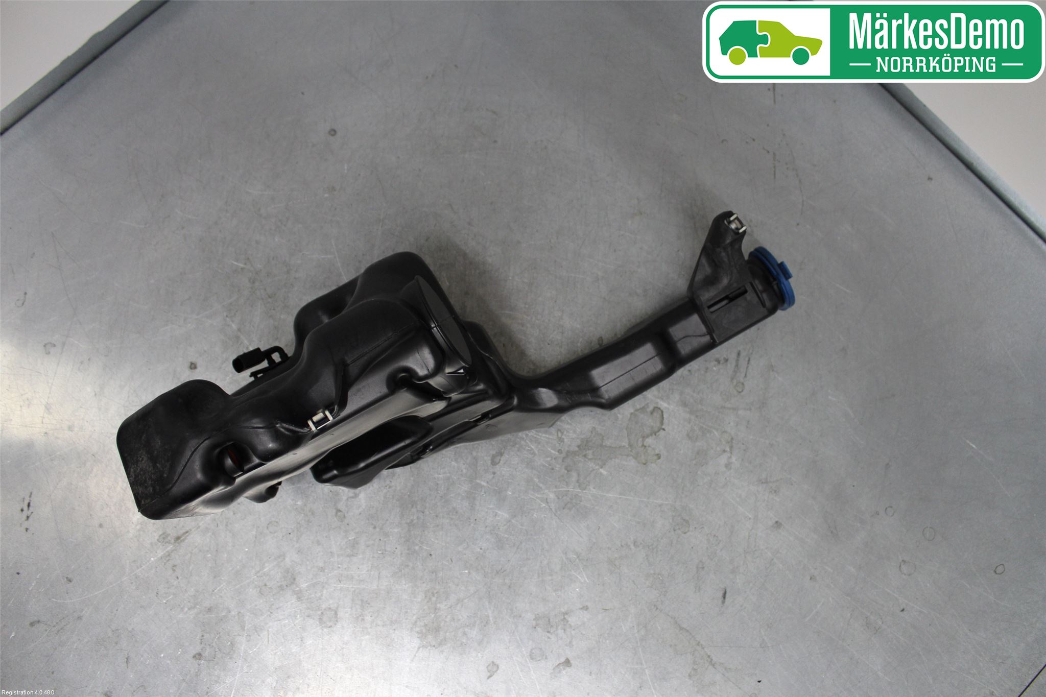 Mercedes-Benz MB C-KLASS (W204) 07-15 Spolartank Vindruta