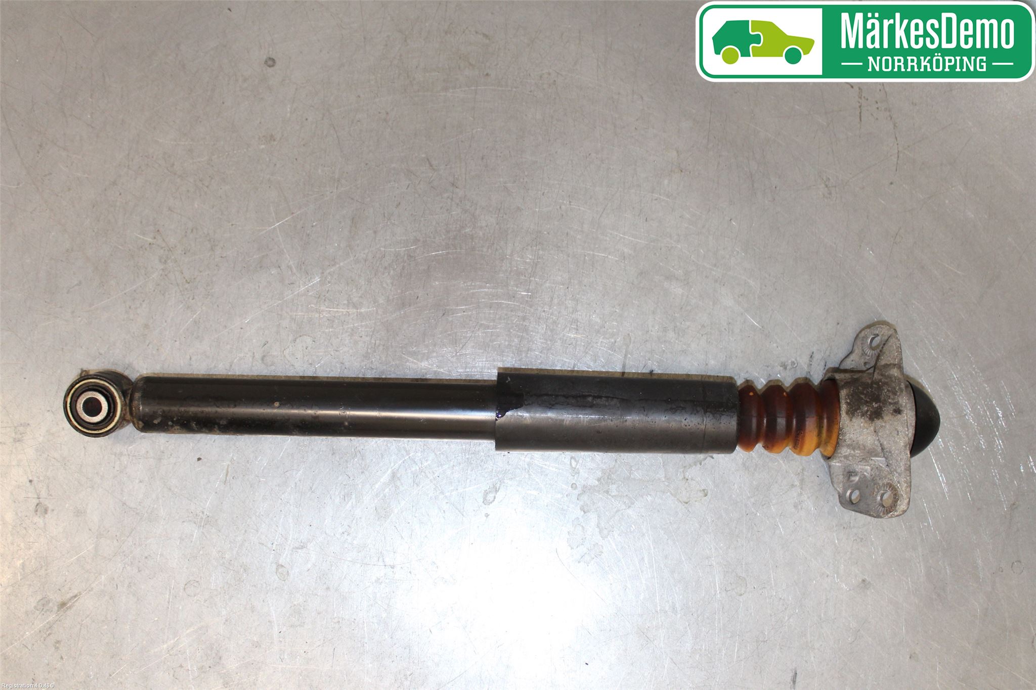 Volkswagen VW PASSAT 11-14 Stötdämpare Bak