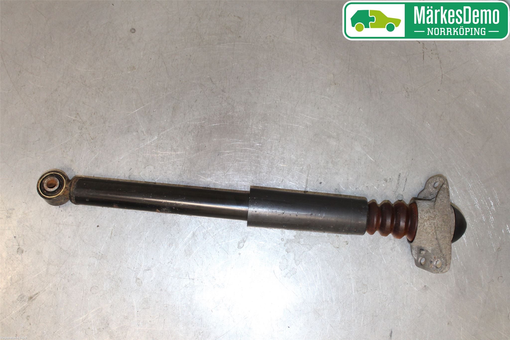 Volkswagen VW PASSAT 11-14 Stötdämpare Bak