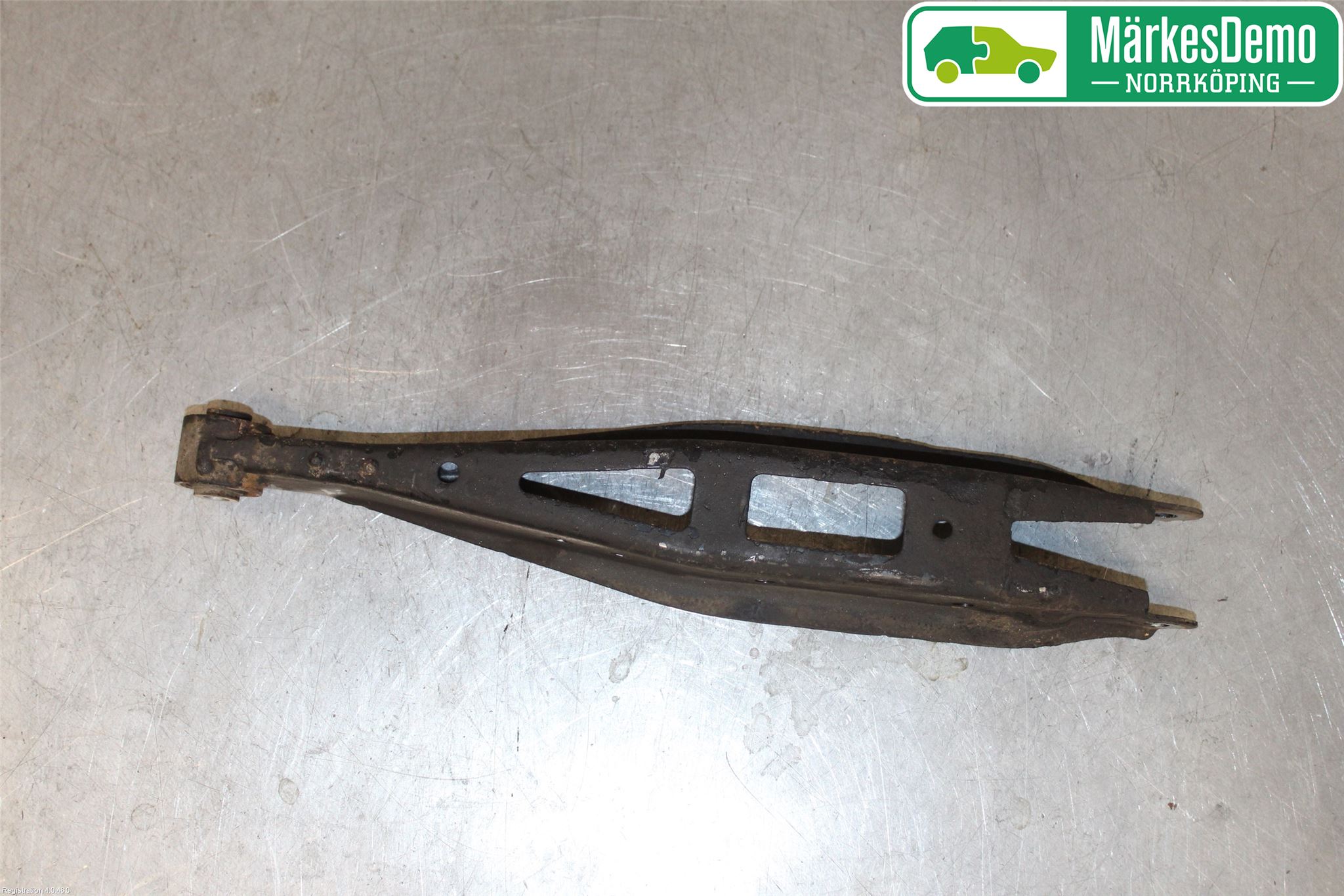 Subaru OUTBACK 15-20 Bärarm Bak Vänster