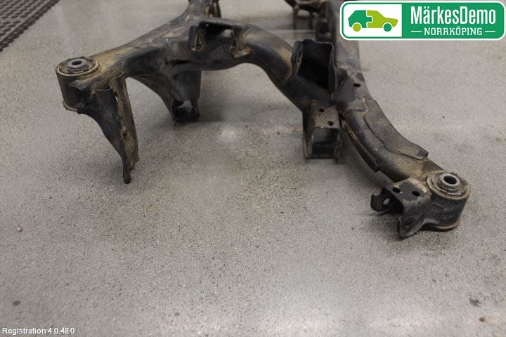 Subaru OUTBACK 15-20 Bakaxelbalk