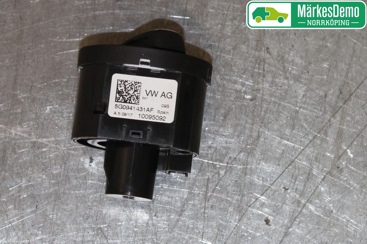 Seat ATECA 16->> Strömställare Ljus