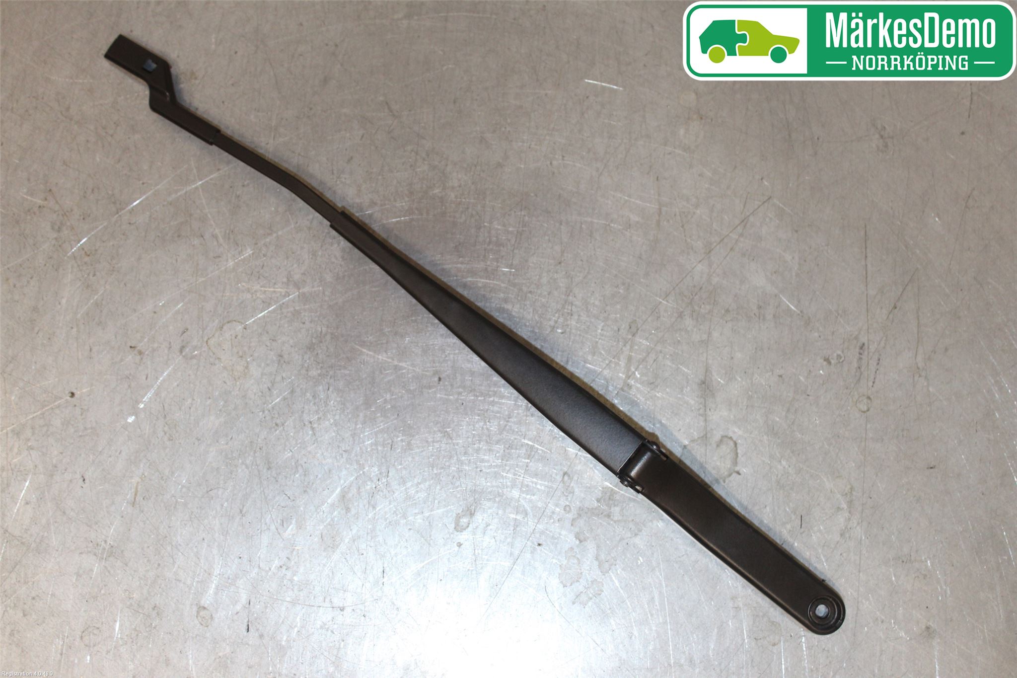 Seat ATECA 16->> Torkararm Armar Vindruta