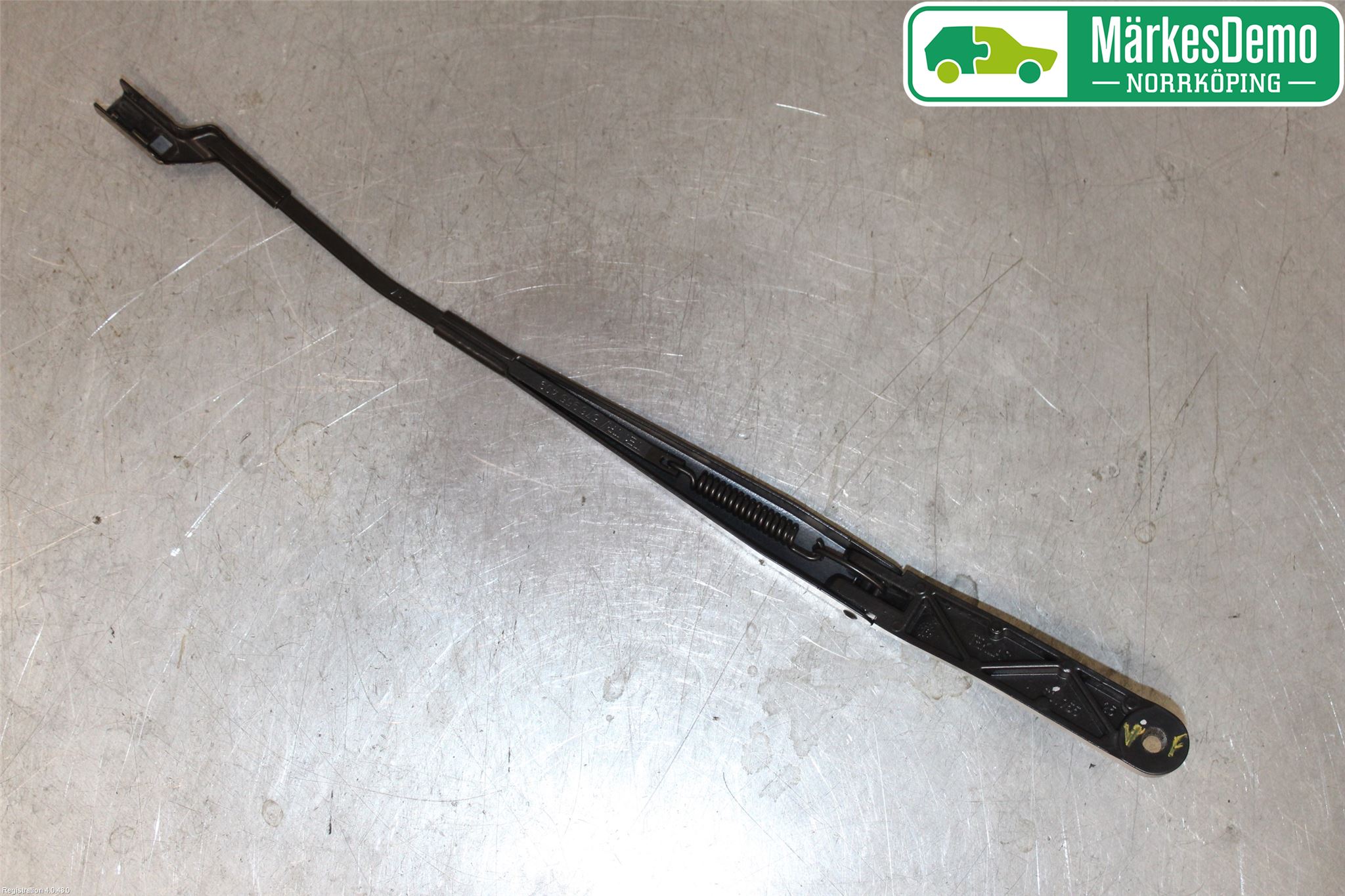 Seat ATECA 16->> Torkararm Armar Vindruta