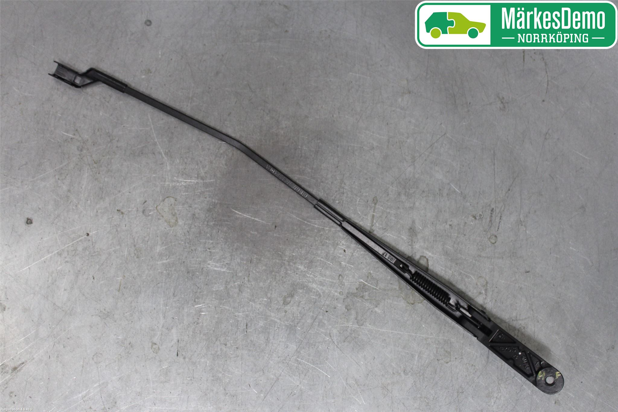 Seat ATECA 16->> Torkararm Armar Vindruta