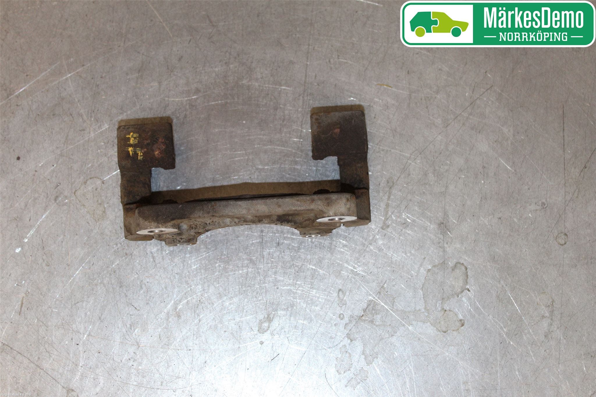 BMW 5 F10/F11/F18 09-17 Bromsokshållare