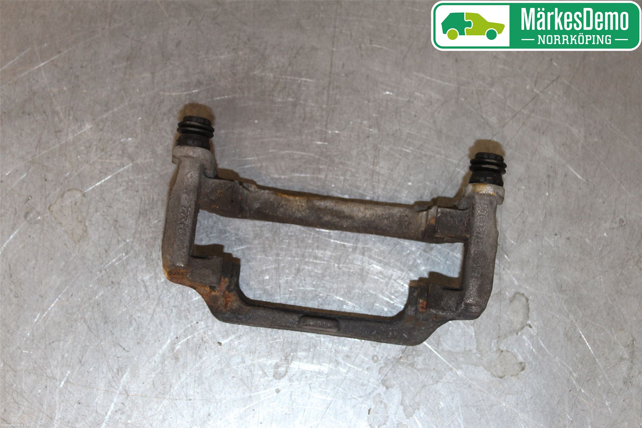 Mercedes-Benz MB C-KLASS (W205) 14-21 Bromsokshållare