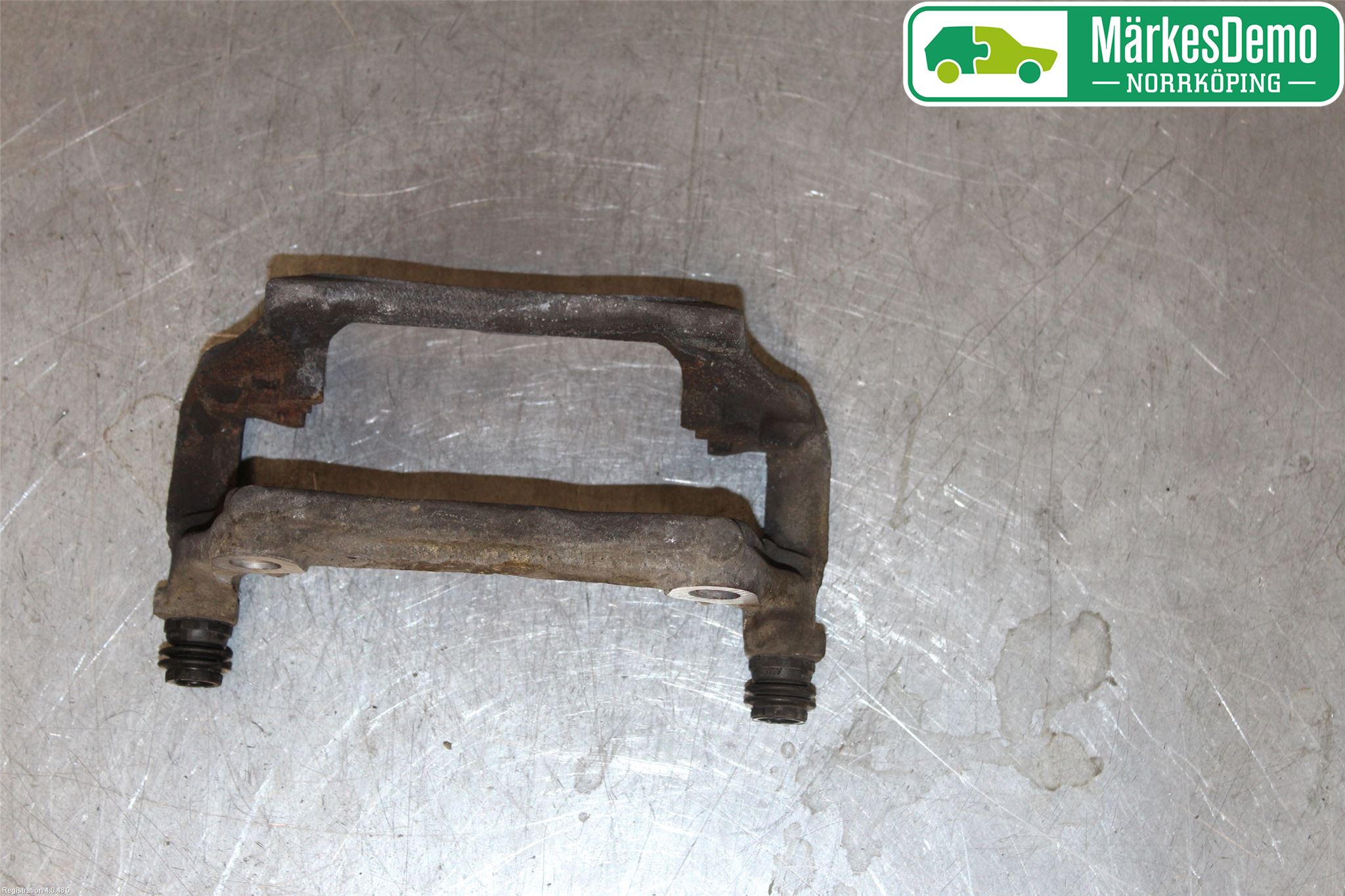 Mercedes-Benz MB C-KLASS (W205) 14-21 Bromsokshållare