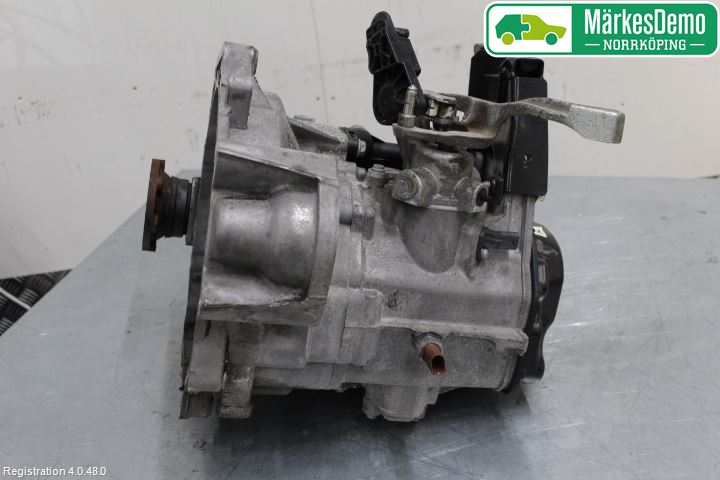 Volkswagen VW POLO 10-17 Växellåda Man 5 Vxl
