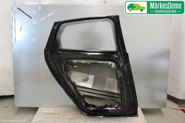 Volvo V40 12-19 Dörr Bak Vänster