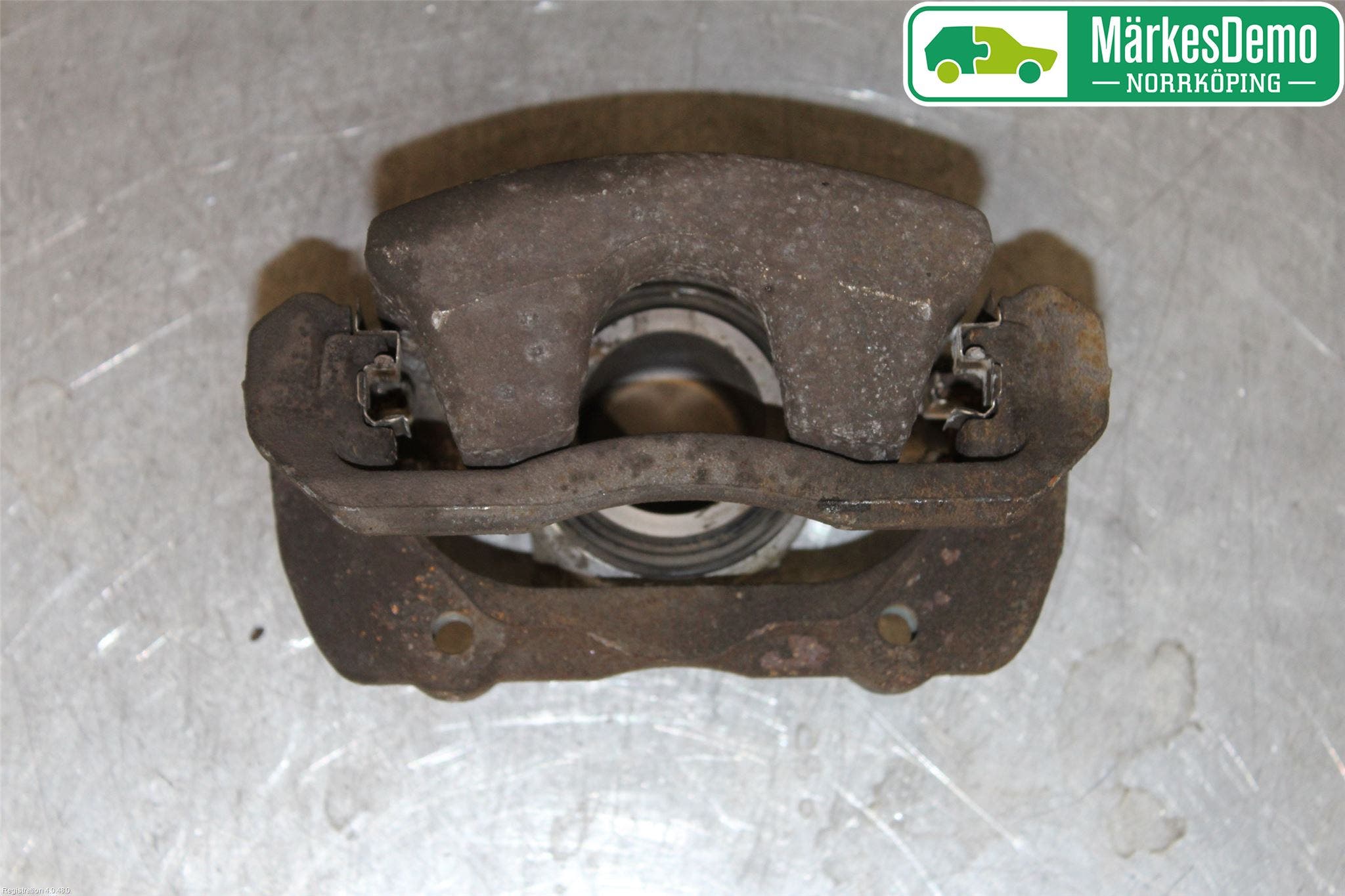 Mercedes-Benz MB C-KLASS (W204) 07-15 Bromsok Fram Vänster