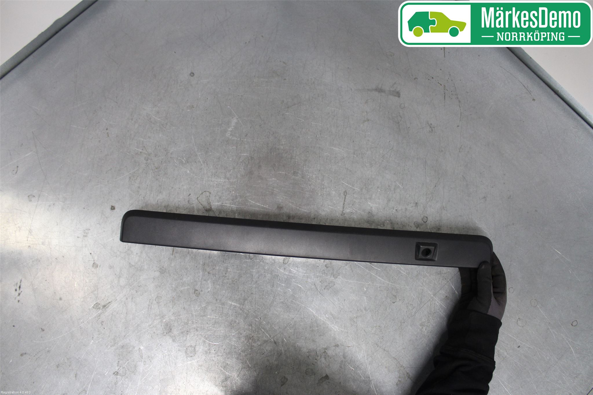 Volkswagen VW CRAFTER II / E-CRAFTER 17- Skylt Belysning Fäste