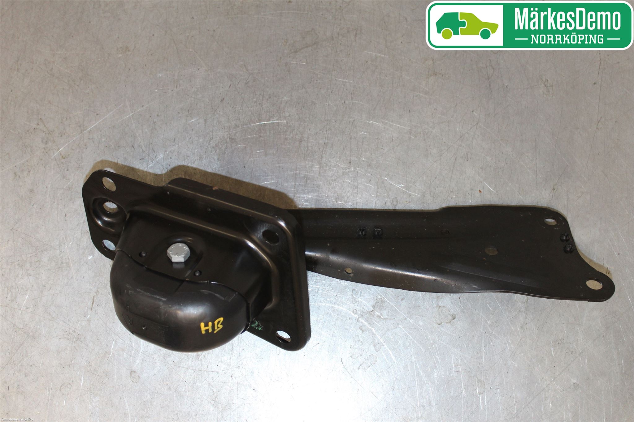 Seat ATECA 16->> Bärarm Bak Höger