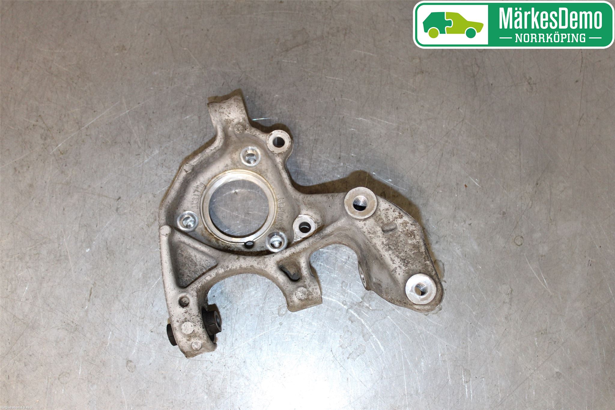 Seat ATECA 16->> Hjullagerhus-Spindel Vä B