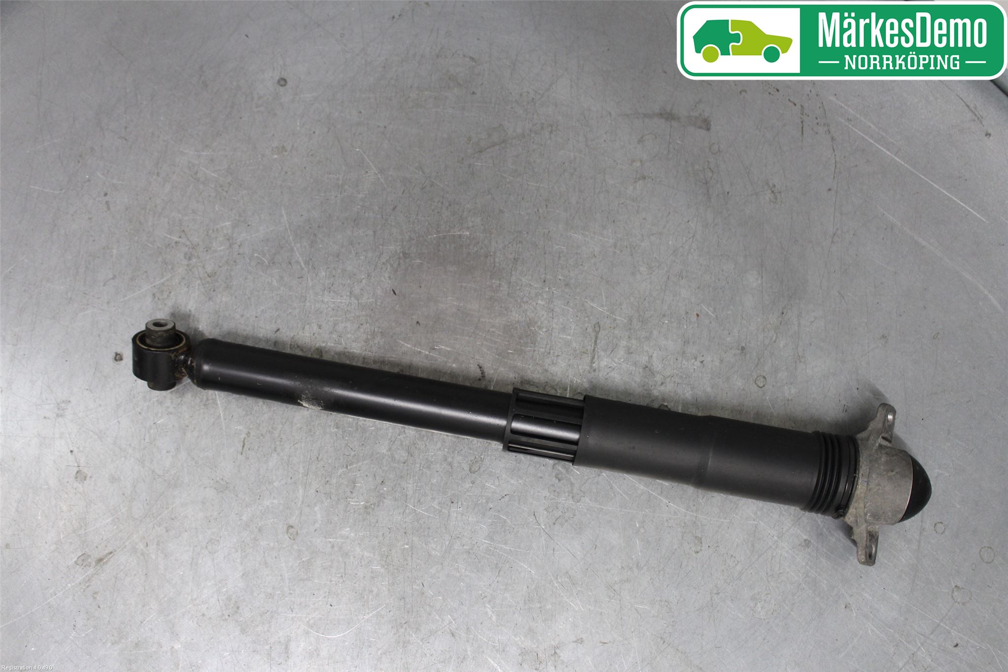 Seat ATECA 16->> Stötdämpare Bak