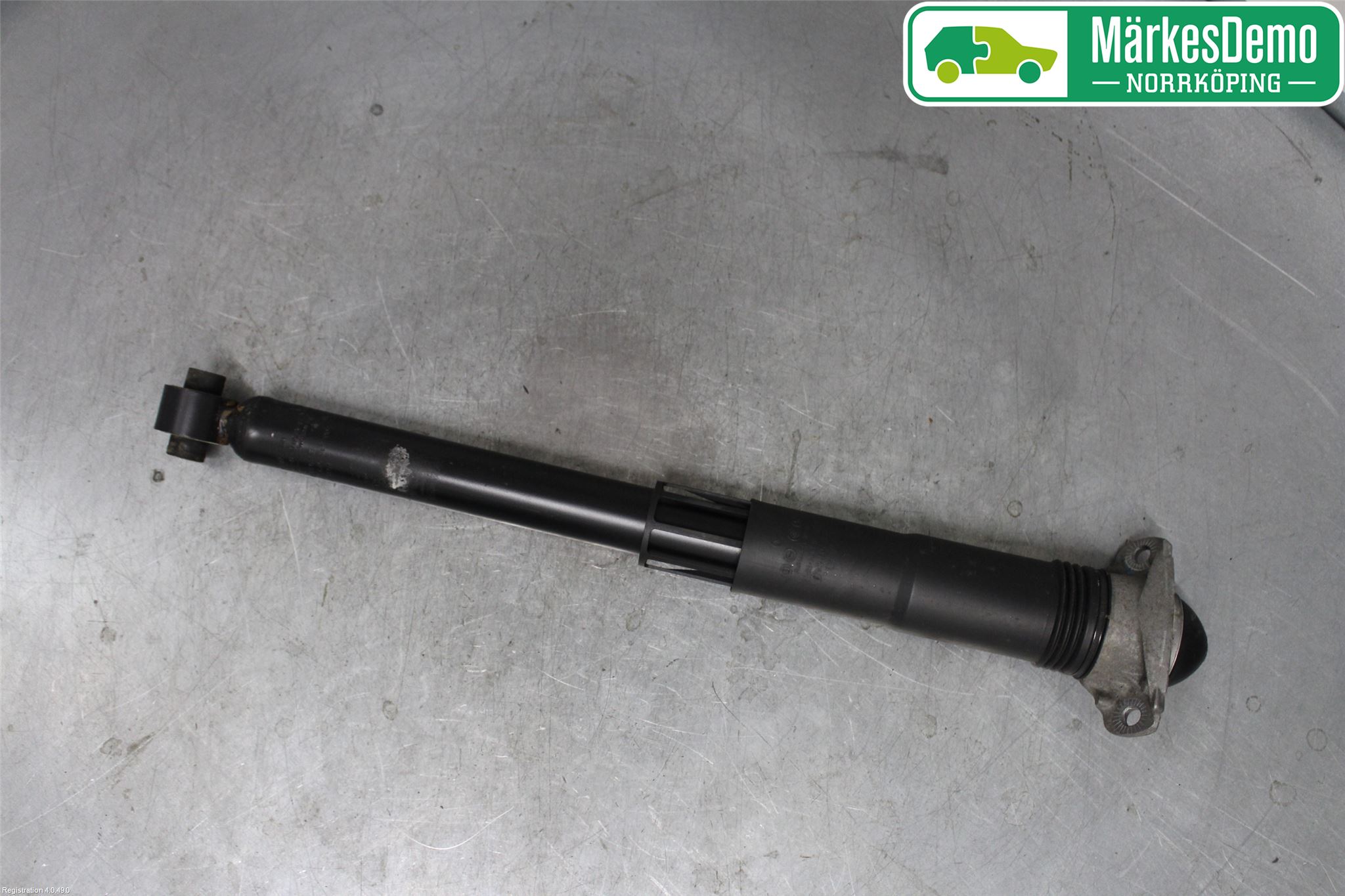 Seat ATECA 16->> Stötdämpare Bak