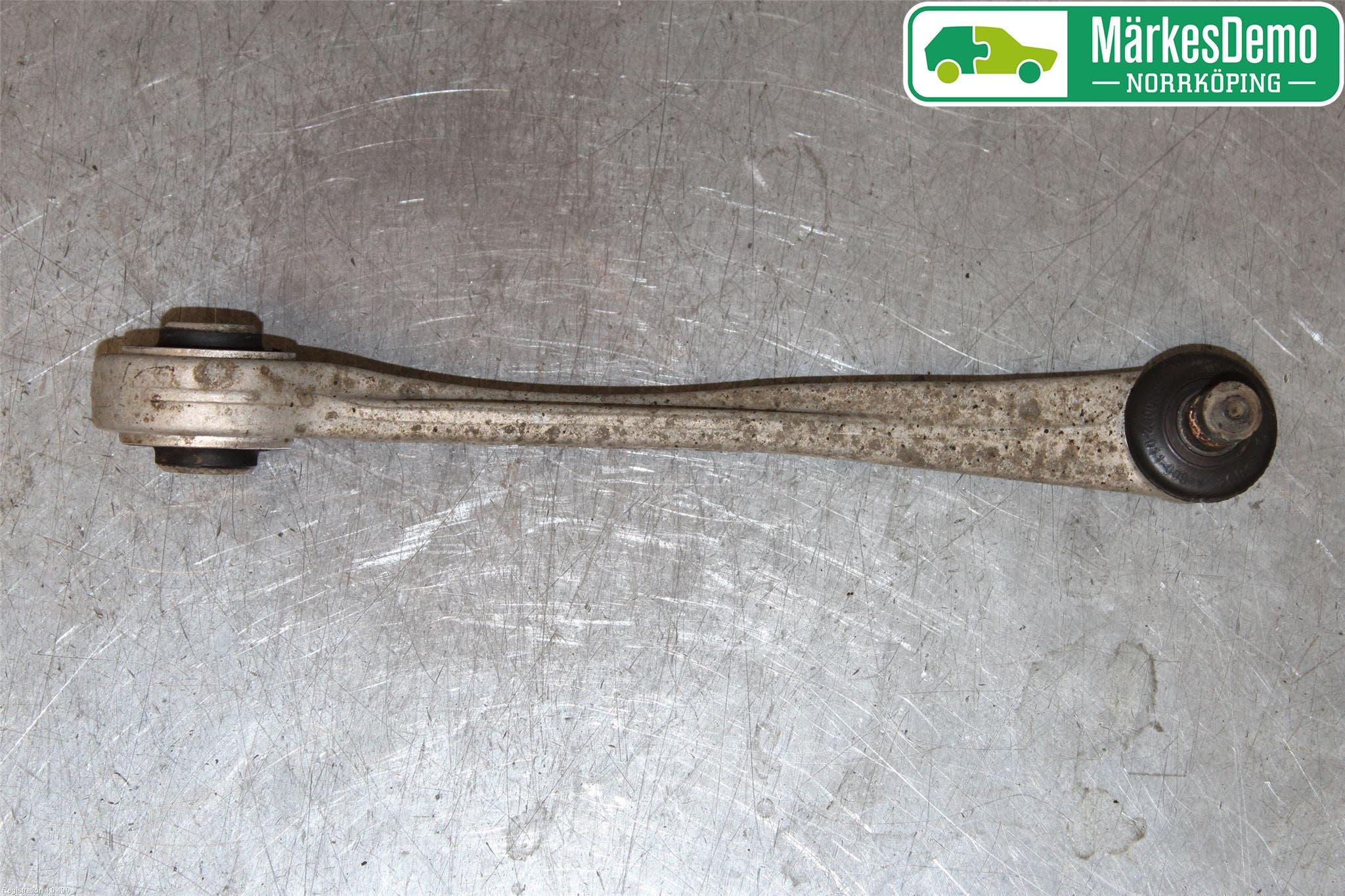 Audi A5 07-16 Bärarm Fram Övre Hö