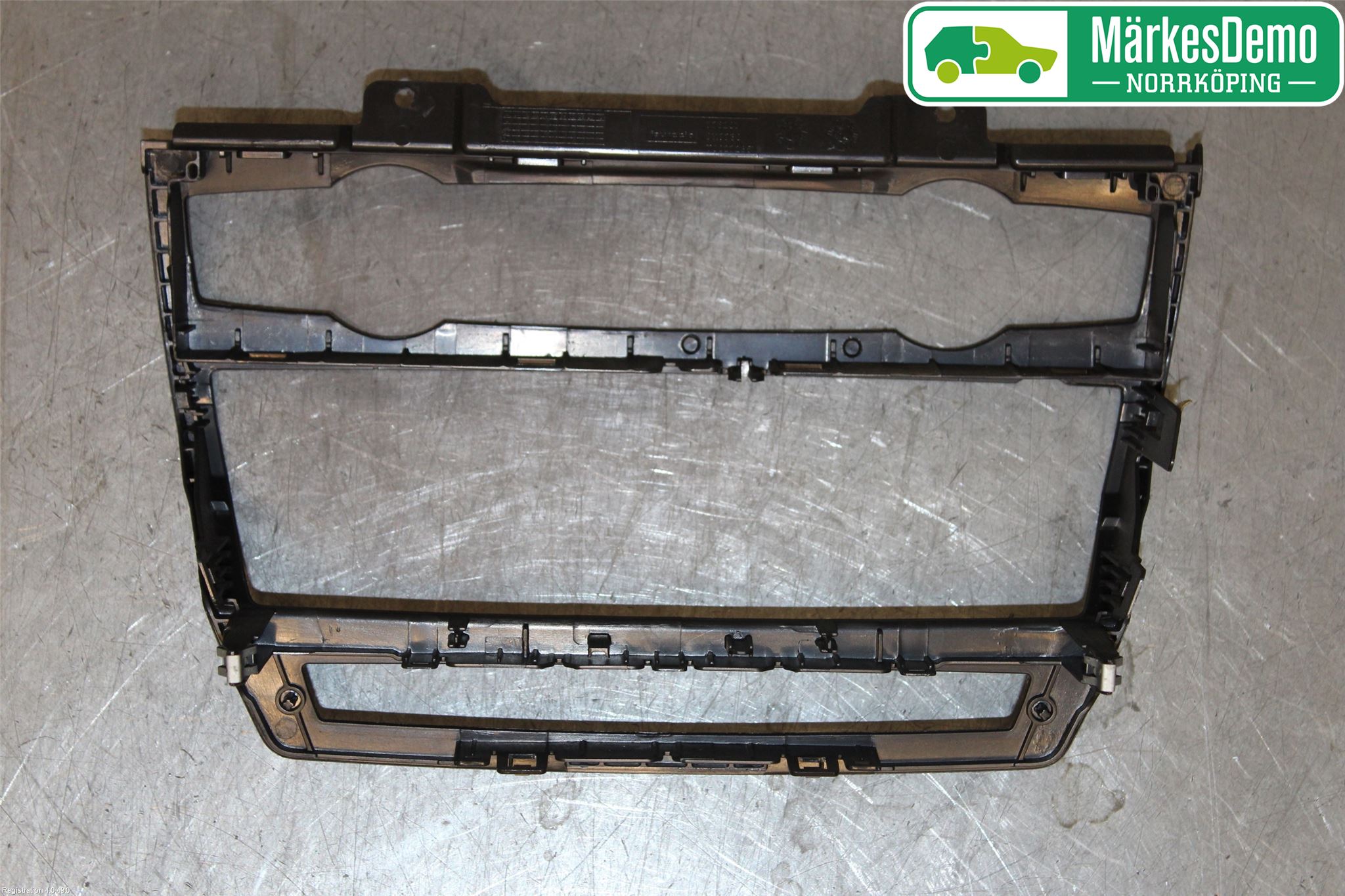 BMW X5 E70 07-13 Instrument-Radio Sarg