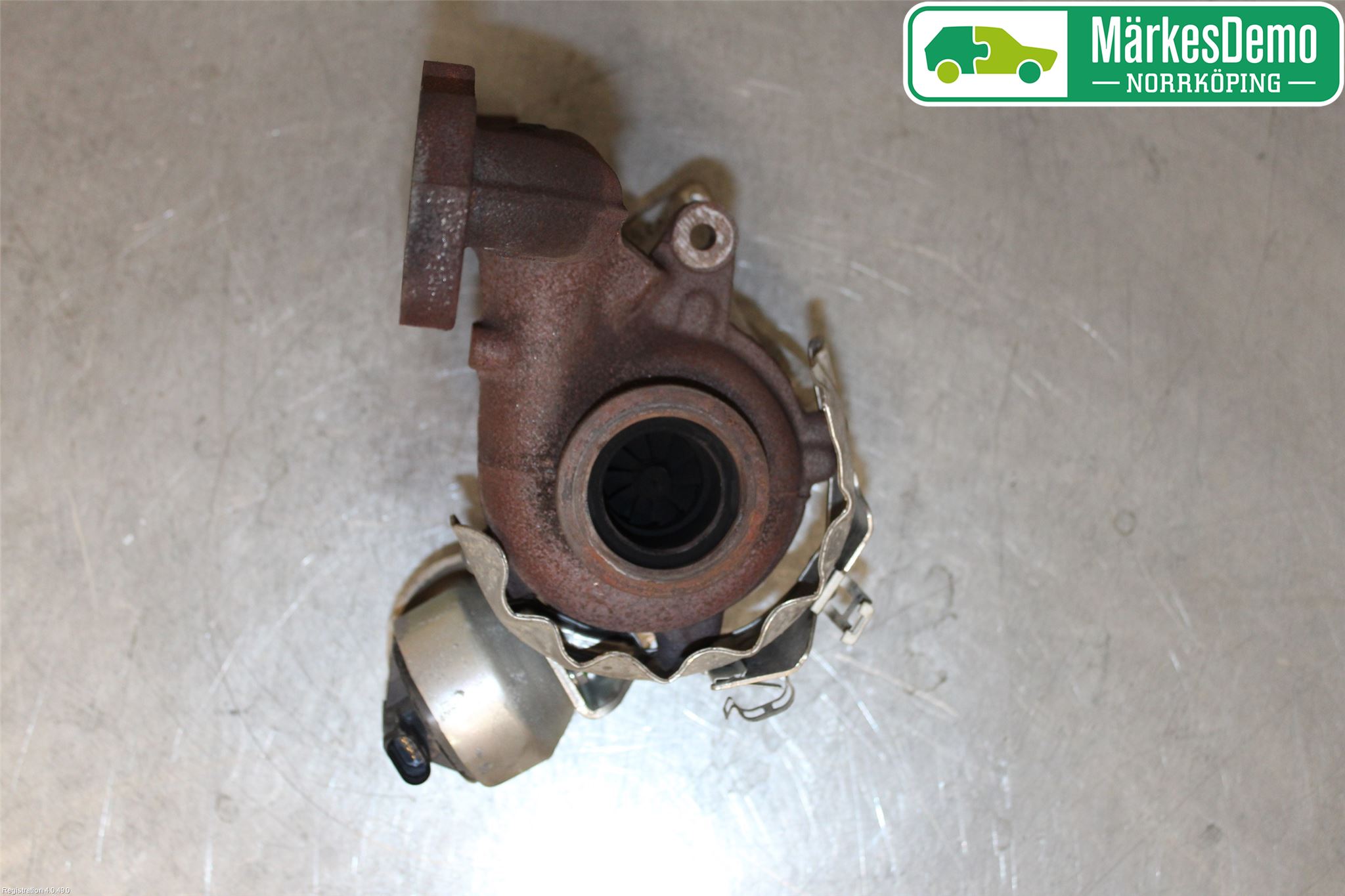 Volkswagen VW CADDY 11-15 Turboaggregat