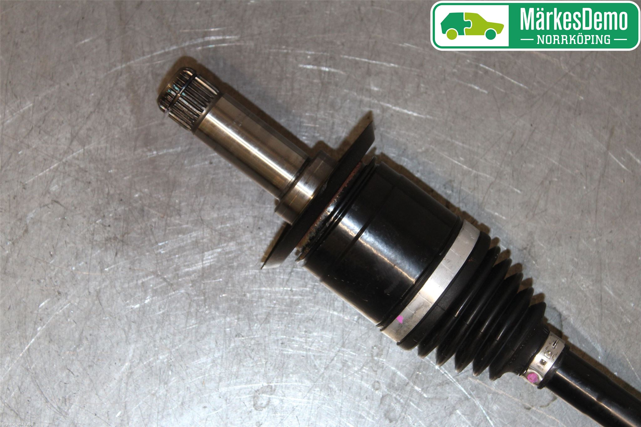 BMW X1 F48 15-22 Drivaxel Bak Vänster