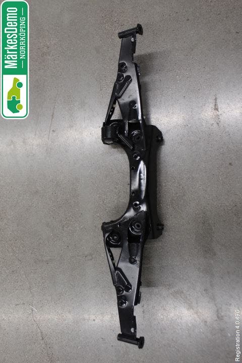 BMW X1 F48 15-22 Bakaxelbalk