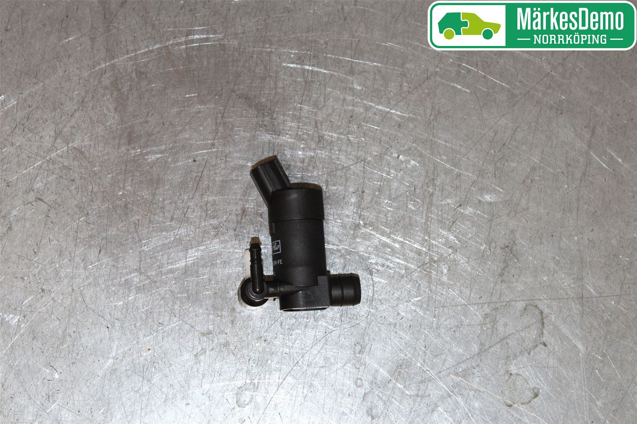 Ford KUGA 08-12 Spolarpump Vindruta