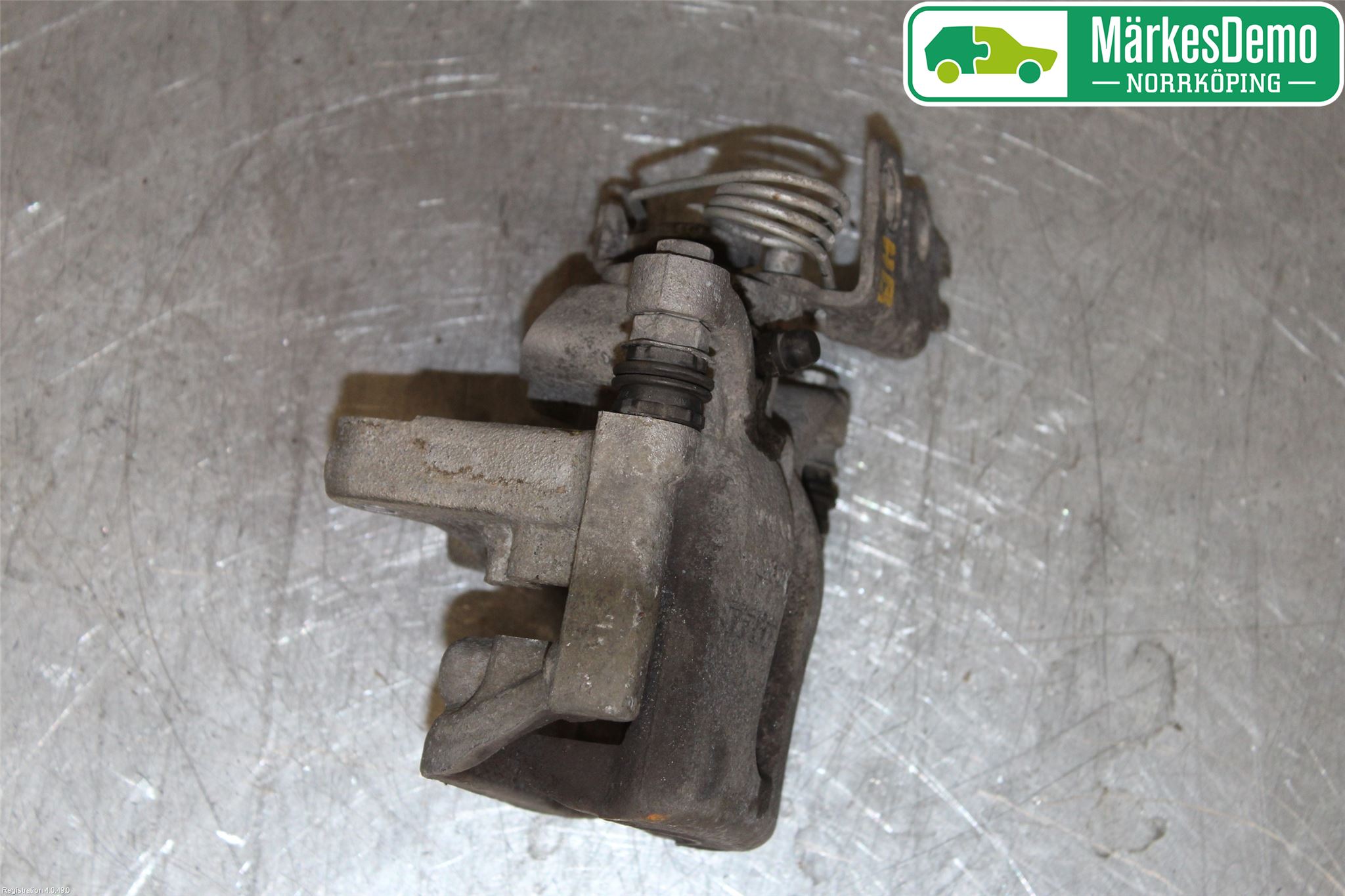 Volkswagen VW CADDY 16-20 Bromsok Bak Höger