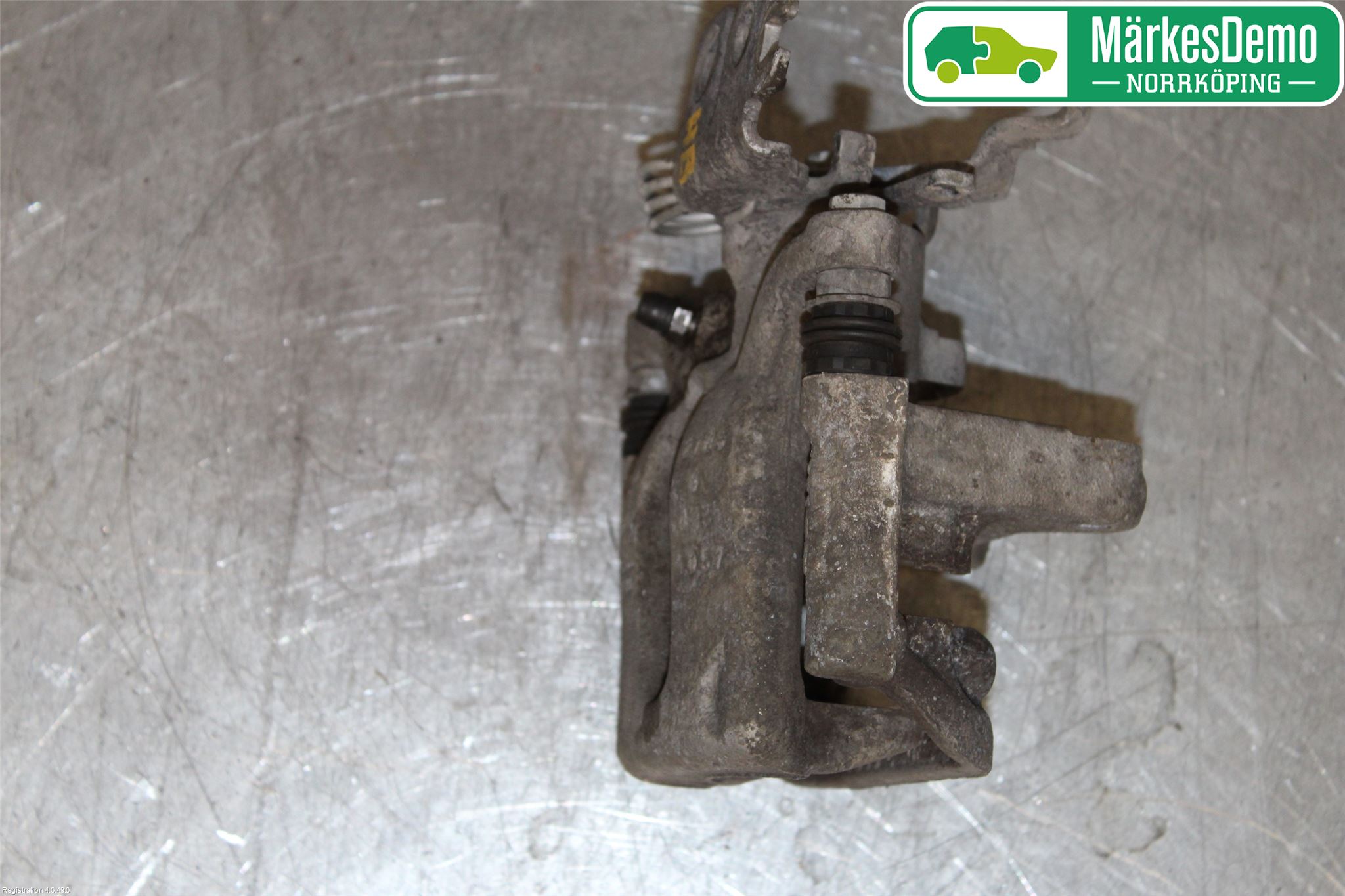 Volkswagen VW CADDY 16-20 Bromsok Bak Höger