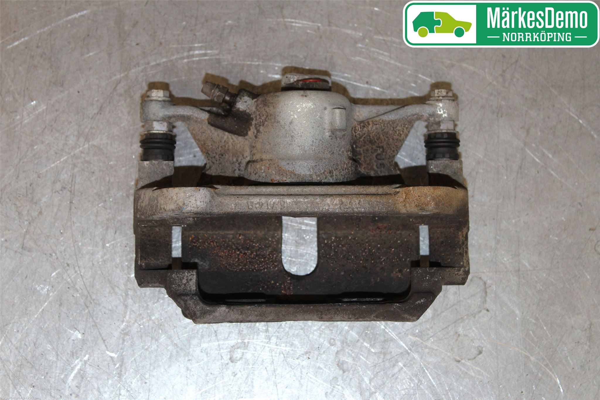 Volkswagen VW CADDY 16-20 Bromsok Fram Vänster