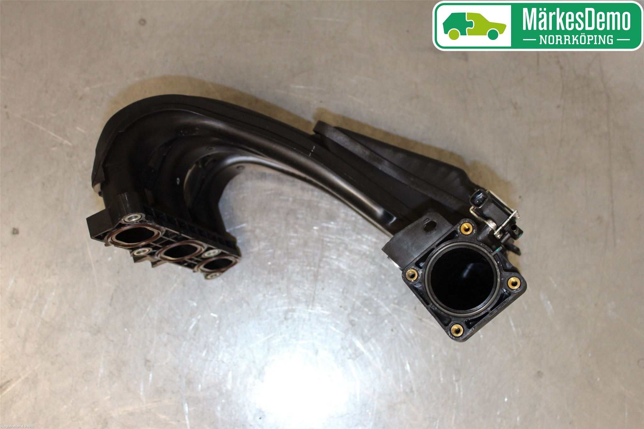 Nissan MICRA 11-16 Grenrör Insug