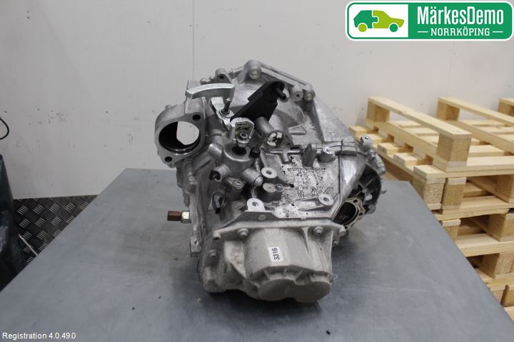 Volkswagen VW GOLF / E-GOLF VII 13-20 Växellåda Man 6 Vxl