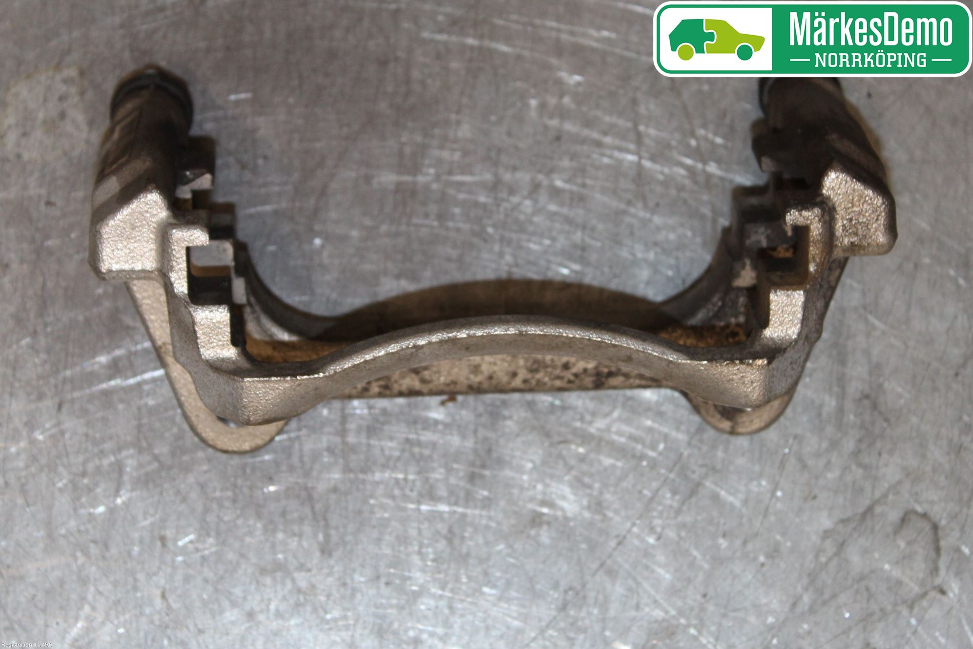 Volkswagen VW PASSAT 15-19 Bromsokshållare